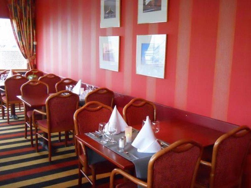 Tulip Inn Maastricht Aachen Airport Екстер'єр фото