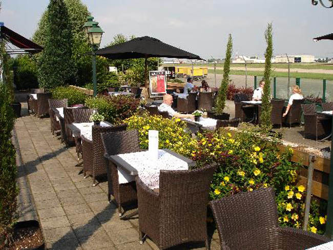 Tulip Inn Maastricht Aachen Airport Екстер'єр фото